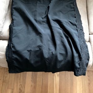 Women’s skirt with lace sides